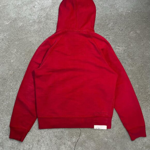 Vintage Y2K GAP red zip-up hoodie with classic 1969 logo patch on front hem. - Picture 4 of 8